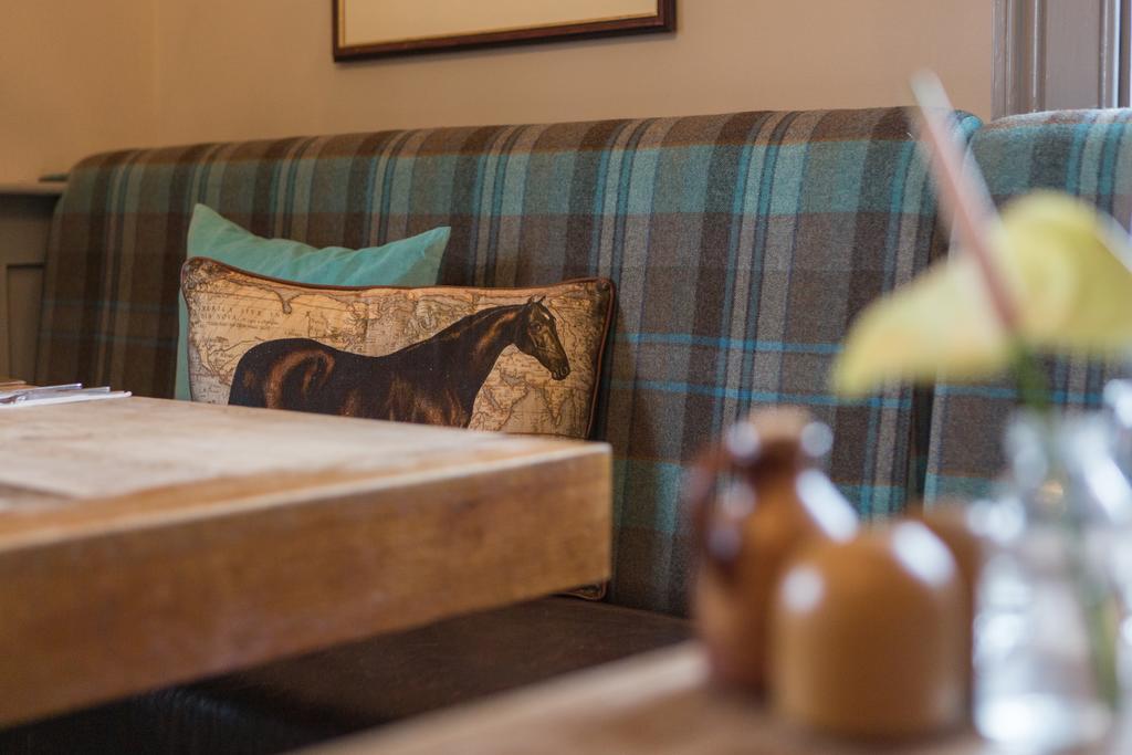 The King'S Head Hotel Winchester Bagian luar foto