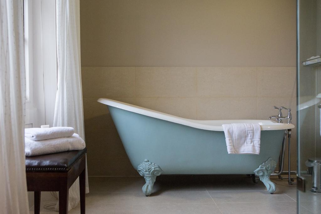 The King'S Head Hotel Winchester Bagian luar foto