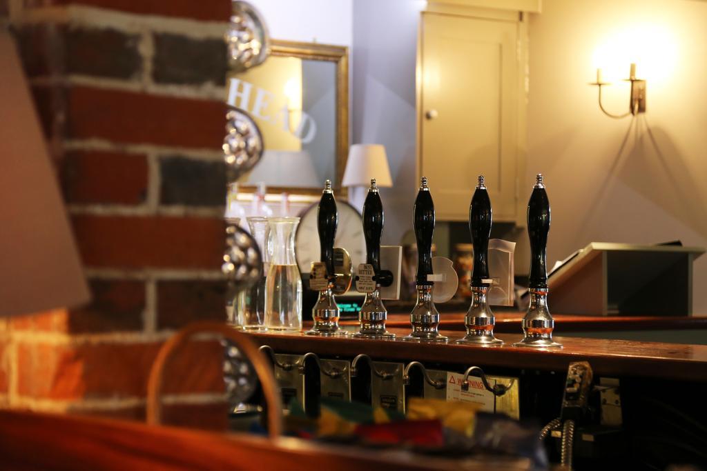 The King'S Head Hotel Winchester Bagian luar foto